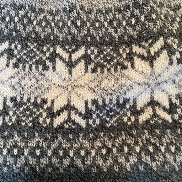 5 for $15. XL Penmans snowflake turtleneck sweater - Picture 3 of 4